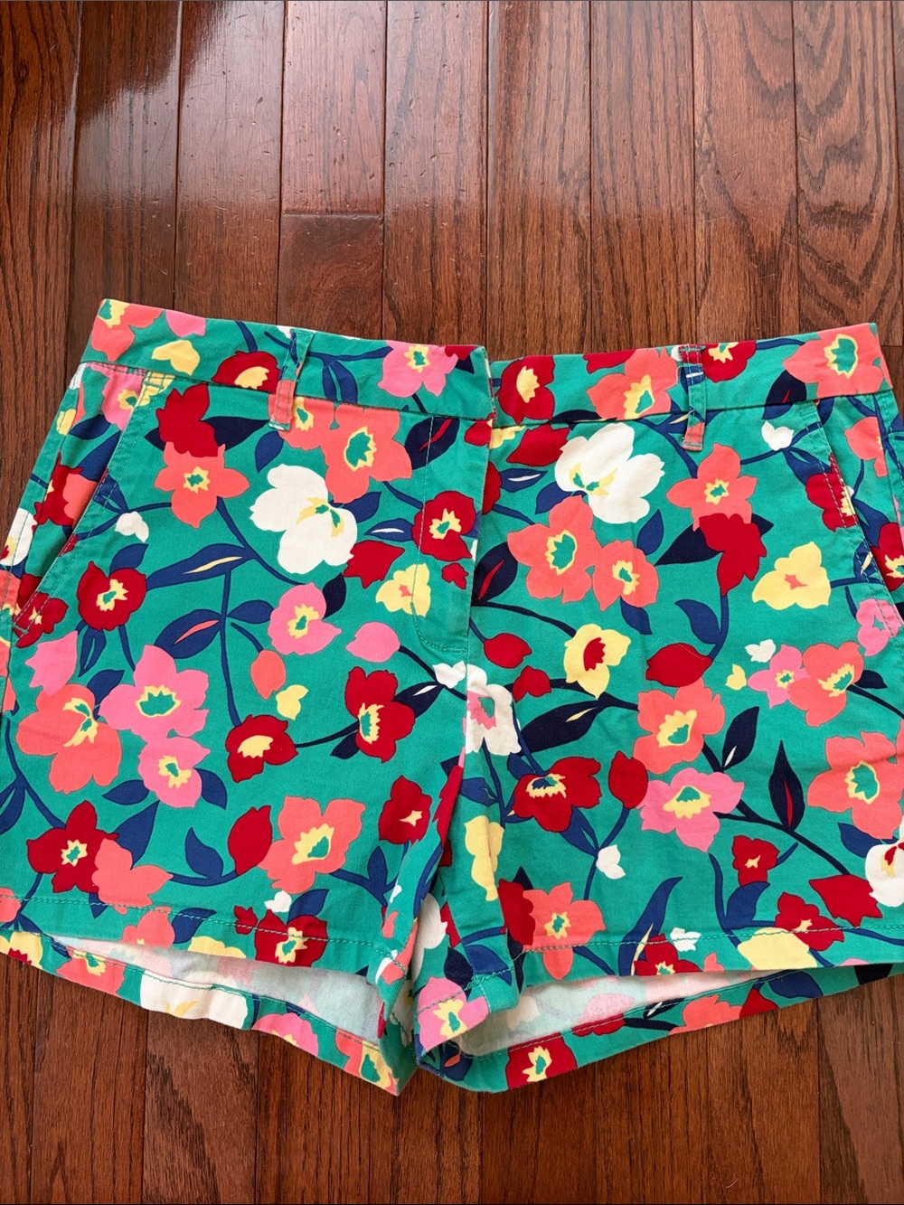 ELLE women’s  size 8 Floral Print Shorts in Teal